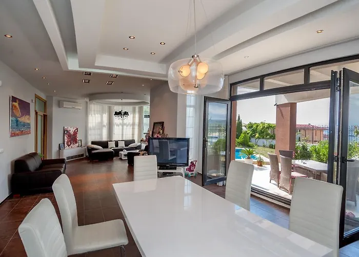 Vila Luxury House On Buzhaka