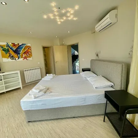 Вилла Luxury House On Buzhaka